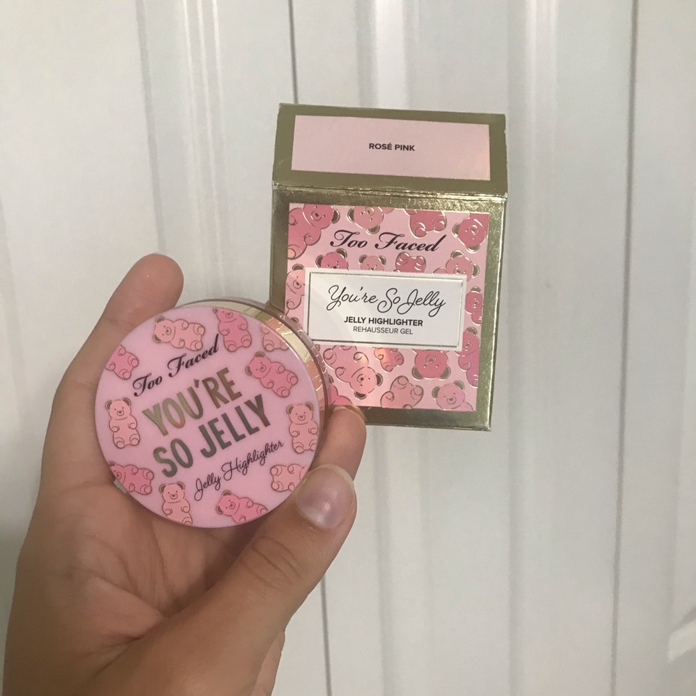Too Faced You’re So Jelly Jelly Highlighter